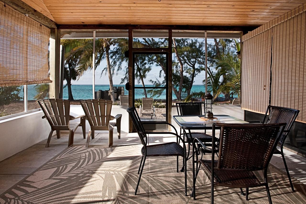 Hollywood Beach Suites Turks And Caicos Whitby Ristorante foto
